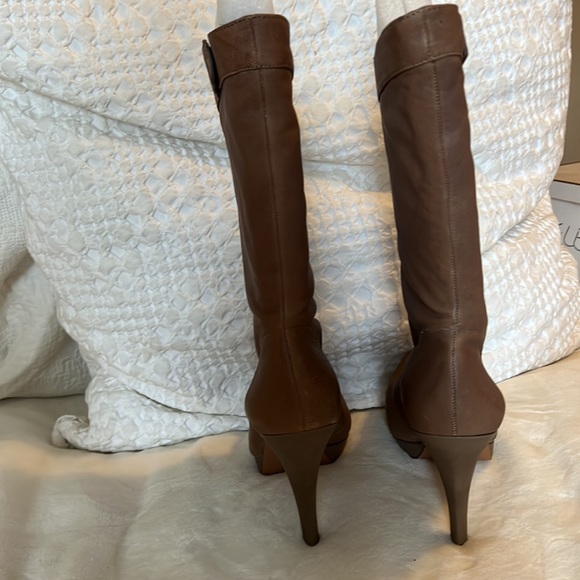 BCBGENERATION YASELLE WARM TAUPE GLAZED OIL NAPPA WOMEN'S 8.5 BRAND NEW!!! - Picture 4 of 11